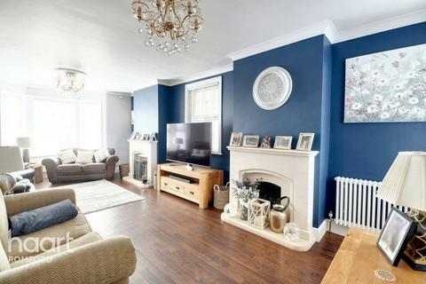 78 Princes Road, Romford, RM1 2SP