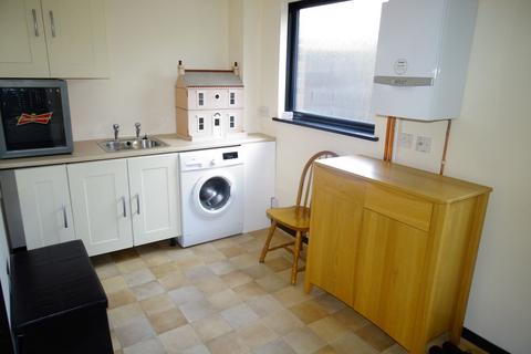 15 Tanglewood Way, Feltham, TW13 7HB