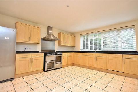 5 bedroom detached house for sale, Staines Road, Wraysbury, Middlesex, TW19