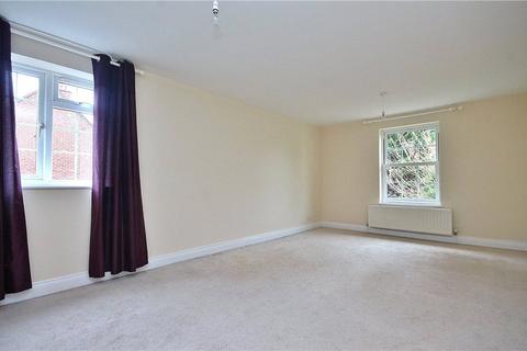37 Staines Road, Wraysbury, Staines, TW19 5BY