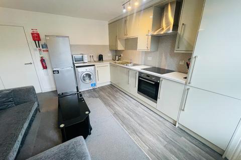 3 bedroom flat to rent, Baldovan Terrace, Dundee DD4