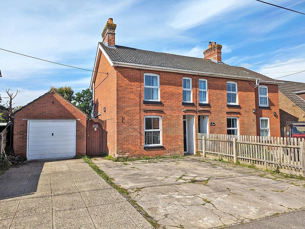 The Laurels, Tattenham Road... 2 bed semidetached house for sale £