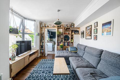 2 bedroom flat for sale, Shropshire Road, Bowes Park