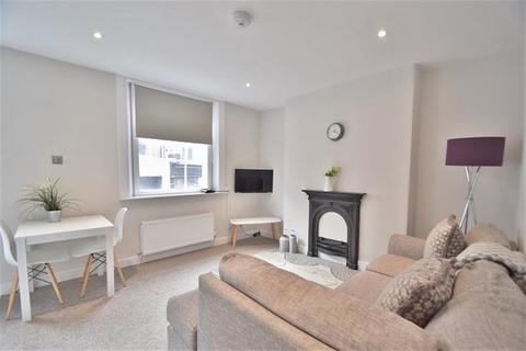 2 bedroom flat to rent, Winchester City Centre