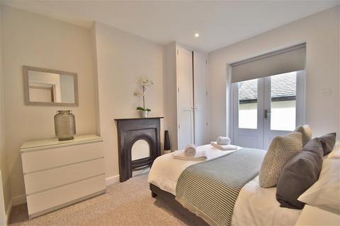 2 bedroom flat to rent, Winchester City Centre