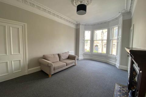 2 bedroom flat to rent, Gilmore Place, ,