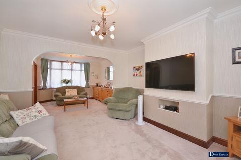 3 bedroom semi-detached house for sale, Squirrels Heath Lane, Ardleigh Green, Hornchurch, RM11