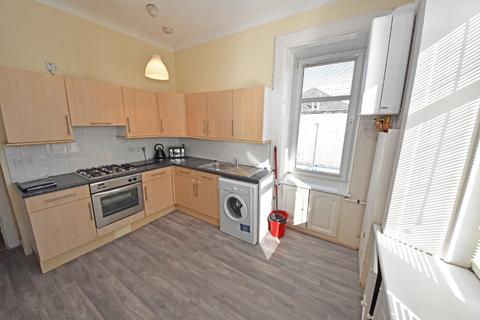 2 bedroom flat to rent, Glasgow Road, Dumbarton, West Dunbartonshire, G82
