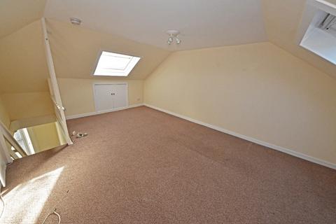 2 bedroom flat to rent, Glasgow Road, Dumbarton, West Dunbartonshire, G82