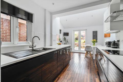 4 bedroom terraced house for sale, Fairfield Road, Winchester, Hampshire, SO22