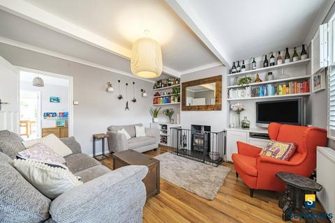 5 Pentreath Avenue, Guildford, GU2 7TA