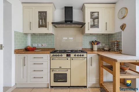 5 Pentreath Avenue, Guildford, GU2 7TA