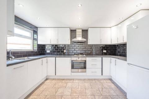 5 bedroom semi-detached house to rent, Essex Park, Finchley Central, London, N3