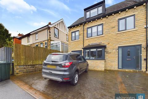 3 bedroom townhouse for sale, Aberdeen Terrace, Clayton, Bradford, West Yorkshire, BD14