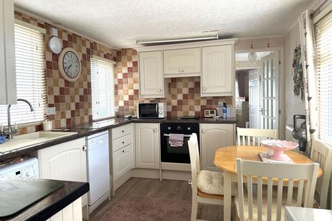 1 bedroom lodge for sale, Hillview Park Homes, Felton