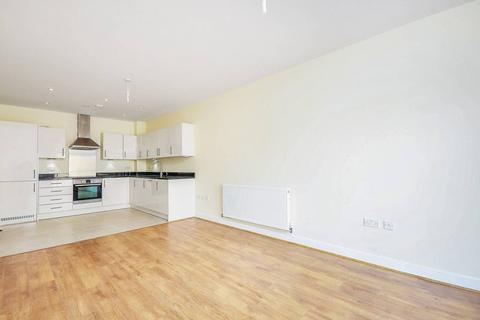 1 bedroom flat to rent, Blagrove Road, Teddington, TW11