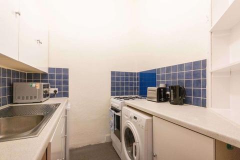 undefined, 2912L Balcarres Street, Edinburgh, EH10 5JG