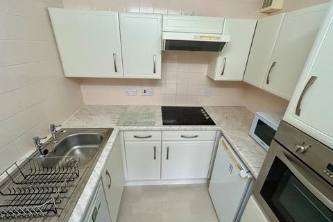 undefined, LOVELY RETIREMENT FLAT ON SEA ROAD