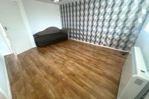 2 bedroom flat to rent, High Street, Moulton, Northampton NN3 7SR