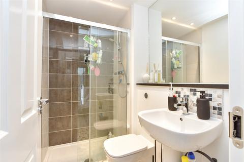 11 Bond Close, Faversham, ME13 7GB