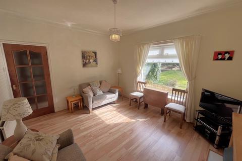 3 bedroom terraced house for sale, Kingshill Drive, Kings Park, Glasgow G44