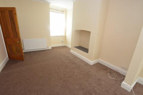 2 bedroom terraced house to rent, Pinnington Lane, Stretford, M32 0AA