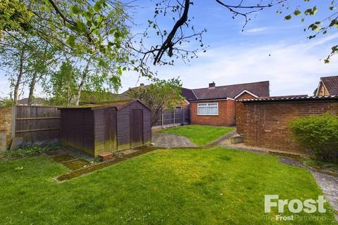 33 Oak Way, Feltham, TW14 8AT