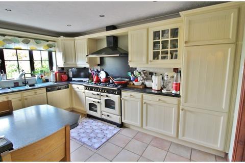 4 bedroom detached house for sale, Coates Road, Peterborough PE7