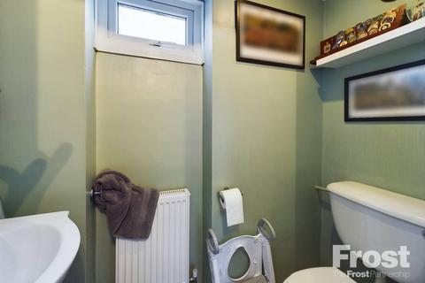 7 Falcon Way, Sunbury-on-thames, TW16 6JN