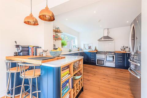 undefined, Combe Road, Godalming, GU7