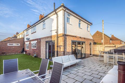 undefined, Combe Road, Godalming, GU7