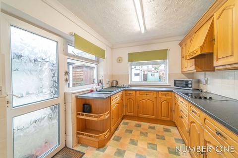 3 bedroom terraced house for sale, New Park Road, Risca, NP11