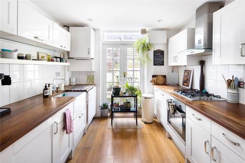 9a Tomlins Grove, London, E3 4NX