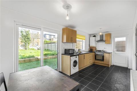 17 Fairview Drive, Chigwell, IG7 6HS
