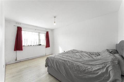 17 Fairview Drive, Chigwell, IG7 6HS
