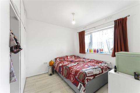 17 Fairview Drive, Chigwell, IG7 6HS