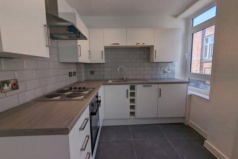 2 bedroom apartment to rent, Apartment 1, Queen Anne House, Southport, Merseyside, PR8