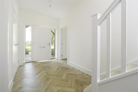 5 bedroom detached house for sale, Camberley House, East Brook Park, Canterbury Road, Etchinghill