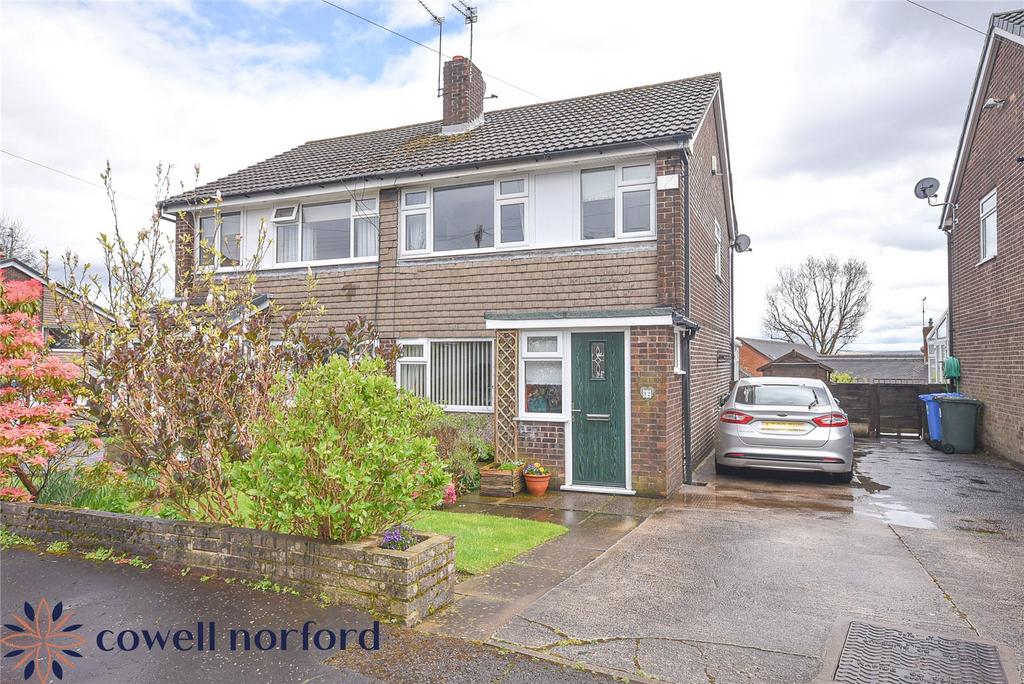 Norden, Rochdale OL11 3 bed semidetached house for sale £240,000