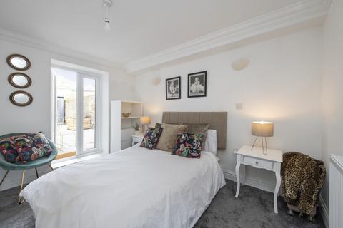 29a Crebor Street, East Dulwich, London, SE22 0HF