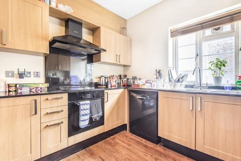 4 bedroom flat to rent, Adelaide Road London NW3