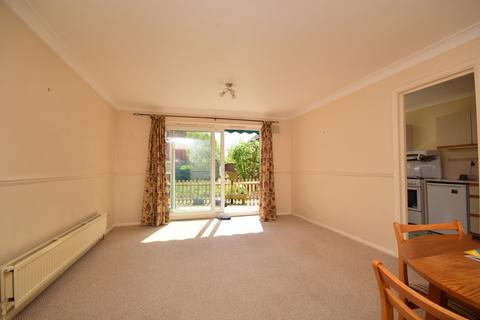 2 bedroom flat to rent, Military Road Hythe CT21