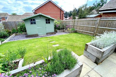 2 bedroom semi-detached house for sale, Great Meadow, Billingshurst RH14