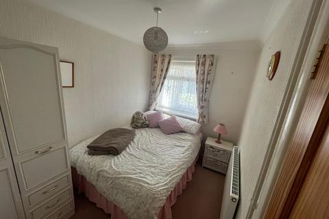 2 bedroom semi-detached bungalow for sale, Gore End Close, Birchington, Kent