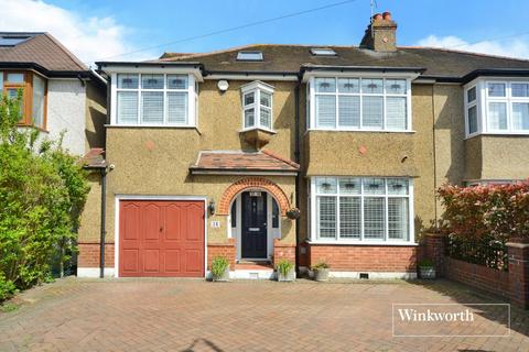 38 Glyn Road, Worcester Park, KT4 8SD