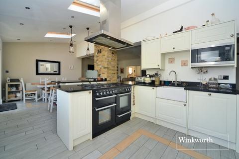 38 Glyn Road, Worcester Park, KT4 8SD