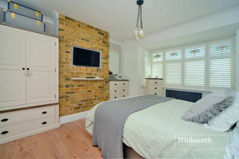 38 Glyn Road, Worcester Park, KT4 8SD