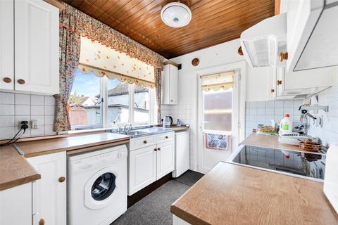 66 Crofton Road, Orpington, BR6 8HY