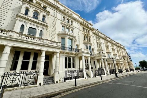 1 bedroom flat for sale, Palmeira Square, Hove, East Sussex, BN3