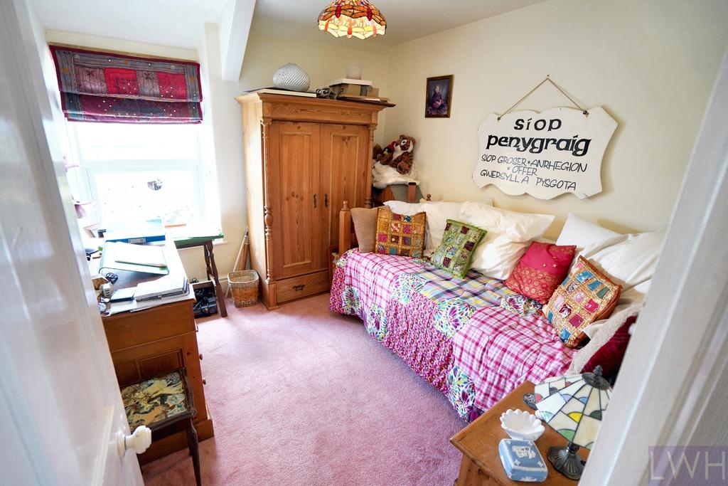 Bedroom/Office